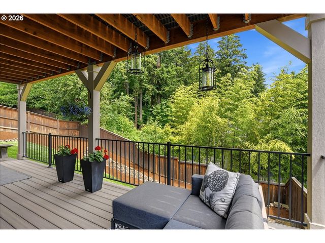 626 Ne PROVINCE Ct, Camas, WA 98607
