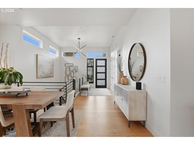 626 Ne PROVINCE Ct, Camas, WA 98607