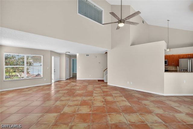 1327 Monarch CIR 11, Naples, FL 34116