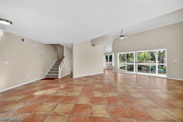 1327 Monarch CIR 11, Naples, FL 34116