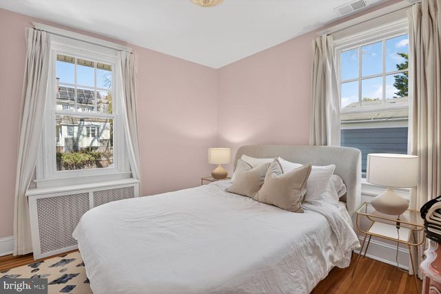 3365 RUNNYMEDE PL NW, Washington, DC 20015