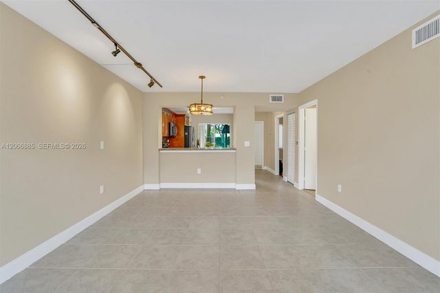 9537 Weldon Circle I109, Tamarac, FL 33321