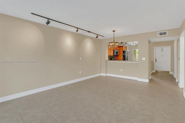 9537 Weldon Circle I109, Tamarac, FL 33321