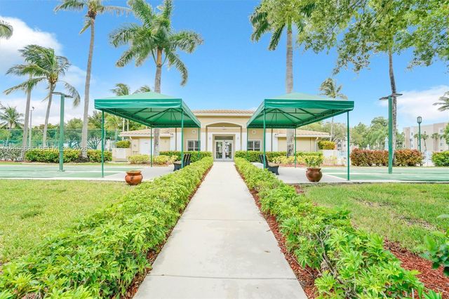 9537 Weldon Circle I109, Tamarac, FL 33321