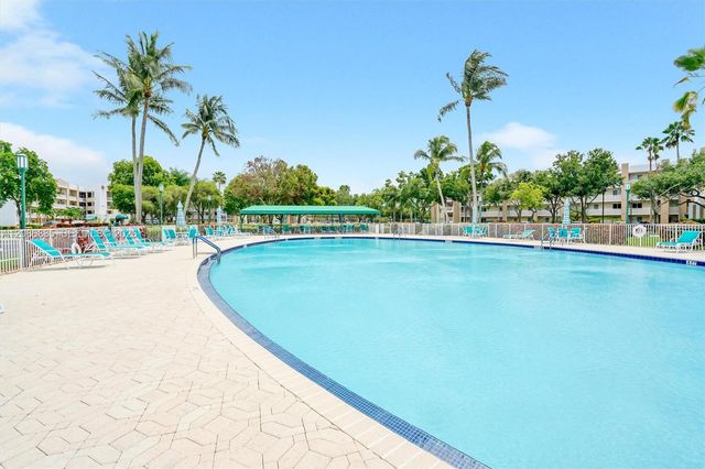 9537 Weldon Circle I109, Tamarac, FL 33321