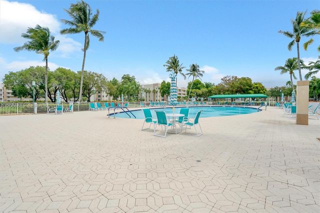 9537 Weldon Circle I109, Tamarac, FL 33321