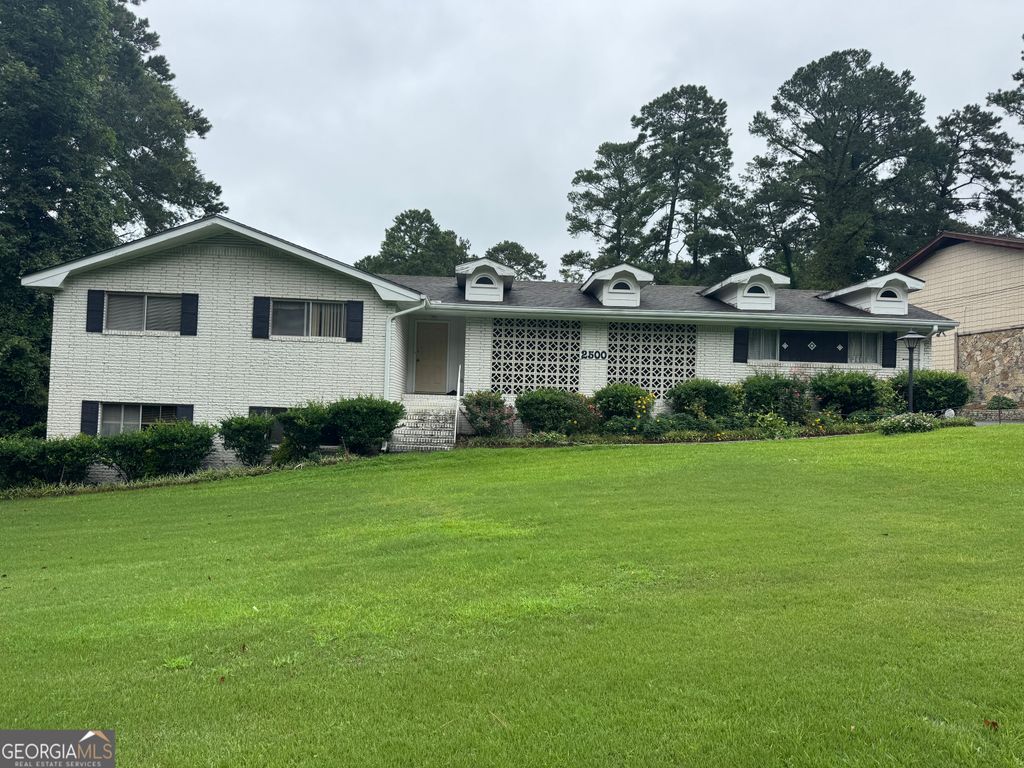 2500 Amalfi Drive, Conyers, GA 30012