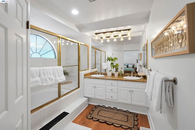 1934 Beacon Ridge Ct, Walnut Creek, CA 94597