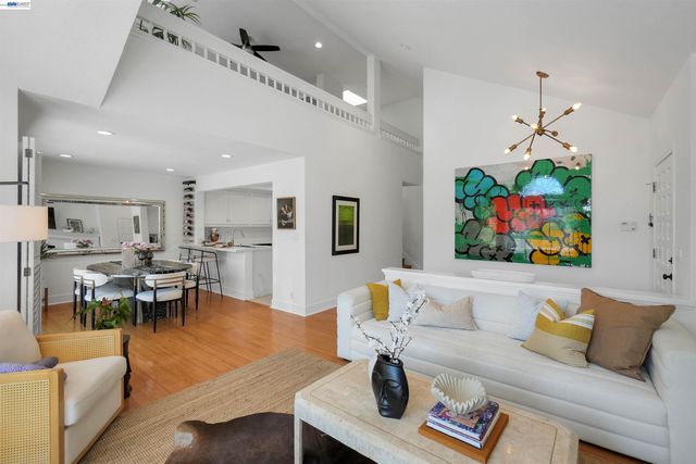 1934 Beacon Ridge Ct, Walnut Creek, CA 94597