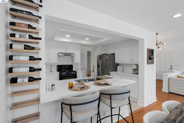 1934 Beacon Ridge Ct, Walnut Creek, CA 94597