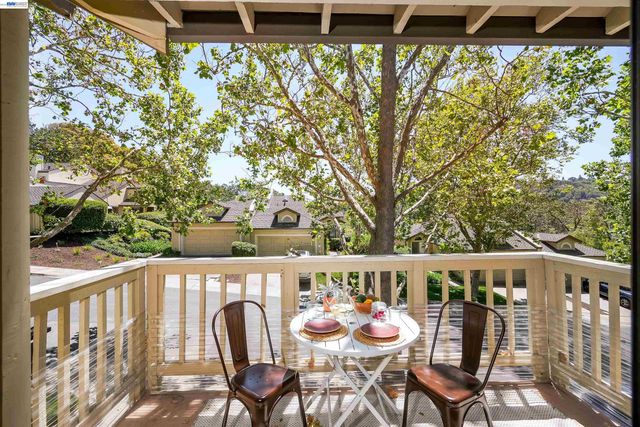 1934 Beacon Ridge Ct, Walnut Creek, CA 94597