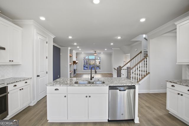 7950 Laurel Creek Drive, Johns Creek, GA 30024