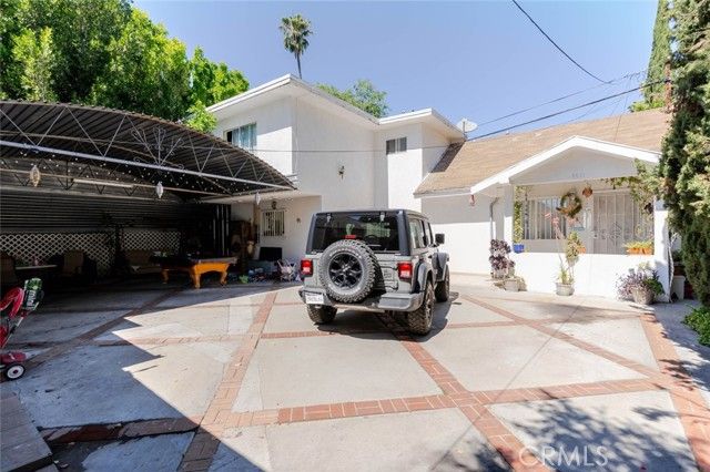 4541 Russell Avenue, Los Angeles, CA 90027