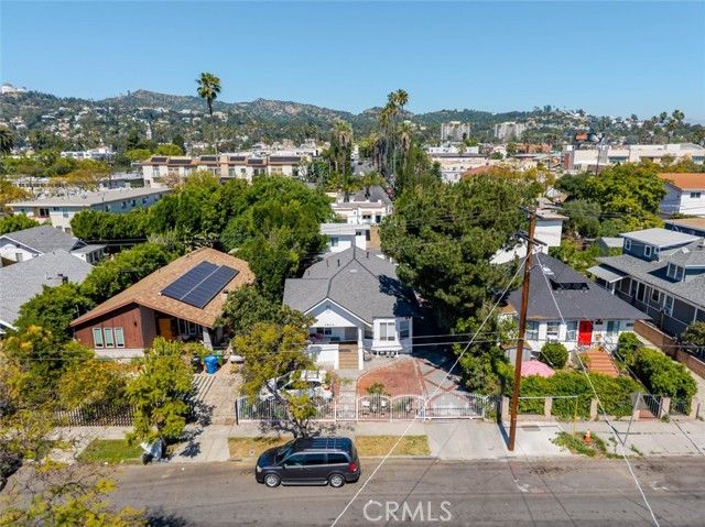 4541 Russell Avenue, Los Angeles, CA 90027