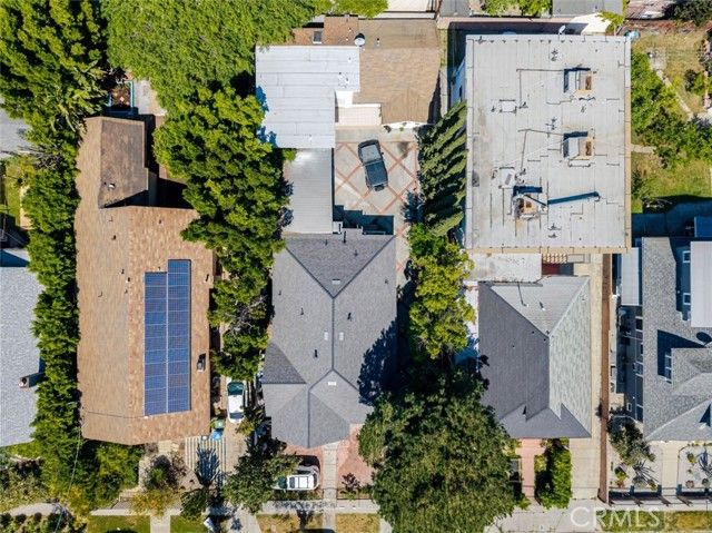 4541 Russell Avenue, Los Angeles, CA 90027