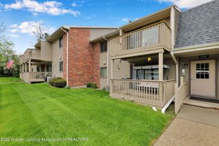 1747 Maple Ridge Road 17, Haslett, MI 48840