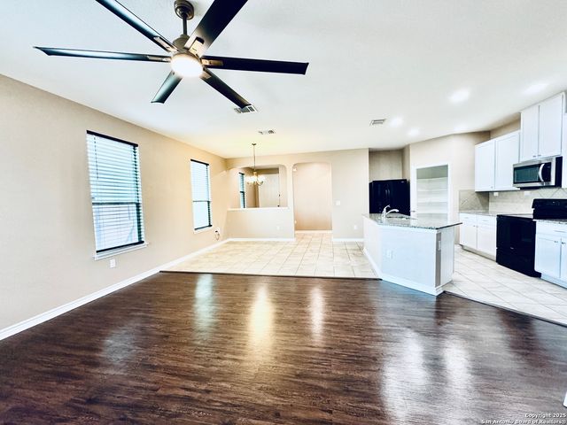 1123 Galapagos, San Antonio, TX 78214