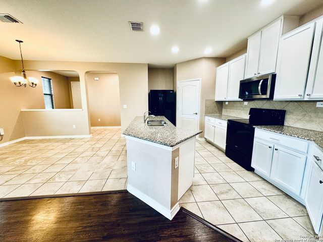 1123 Galapagos, San Antonio, TX 78214