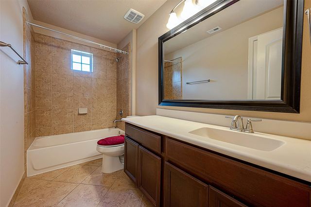 7122 Fall Creek Lane, Missouri City, TX 77459