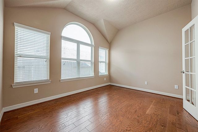 7122 Fall Creek Lane, Missouri City, TX 77459