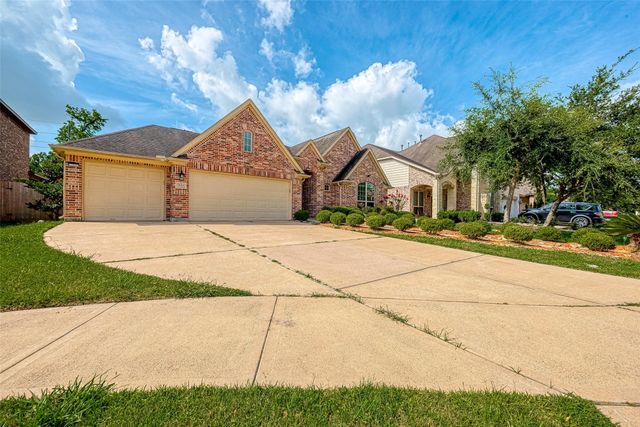7122 Fall Creek Lane, Missouri City, TX 77459