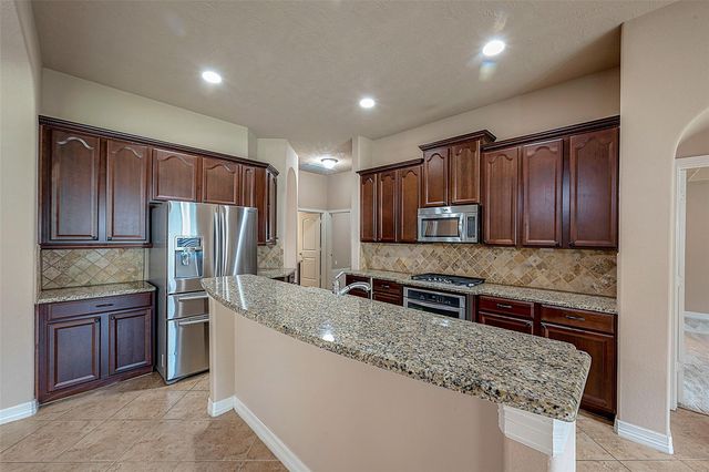 7122 Fall Creek Lane, Missouri City, TX 77459