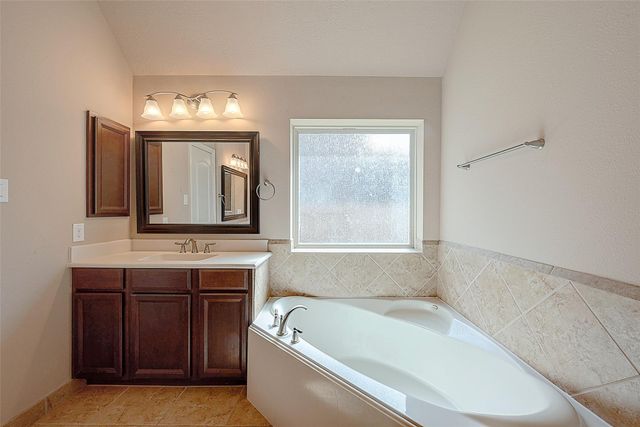 7122 Fall Creek Lane, Missouri City, TX 77459