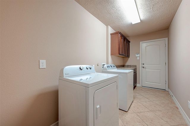 7122 Fall Creek Lane, Missouri City, TX 77459