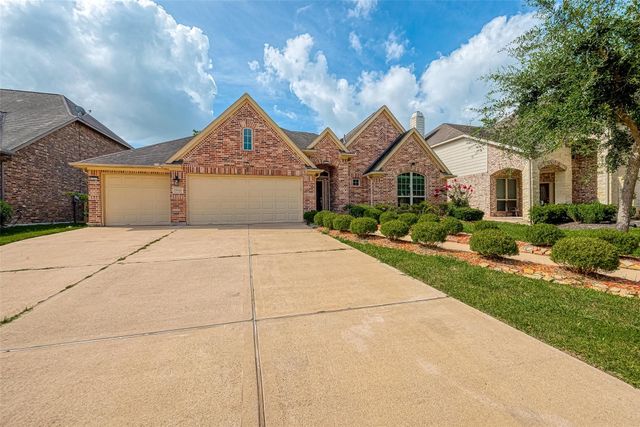 7122 Fall Creek Lane, Missouri City, TX 77459