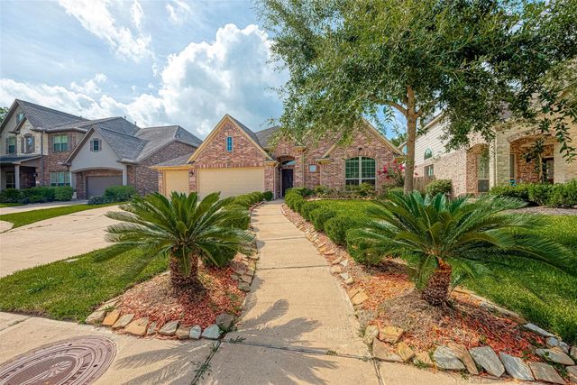 7122 Fall Creek Lane, Missouri City, TX 77459