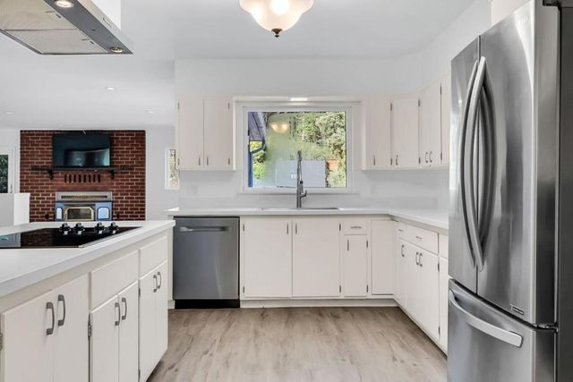 280 Angelita Avenue, Pacifica, CA 94044