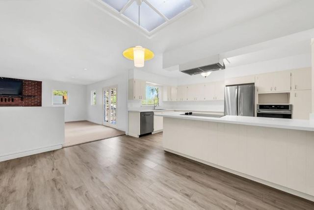 280 Angelita Avenue, Pacifica, CA 94044