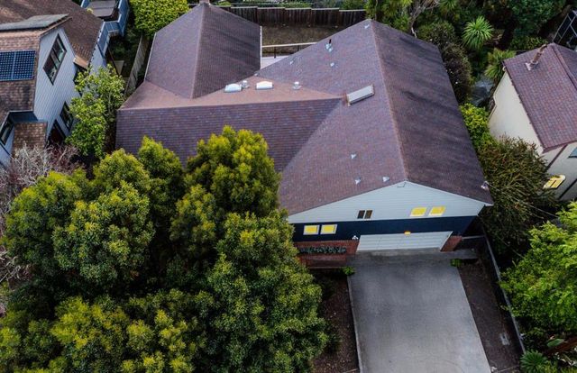 280 Angelita Avenue, Pacifica, CA 94044