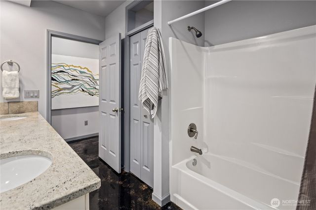 26568 221st Place SE, Maple Valley, WA 98038