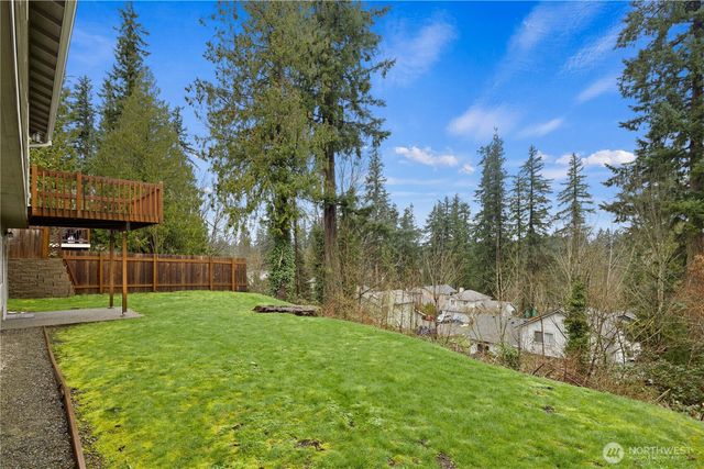 26568 221st Place SE, Maple Valley, WA 98038