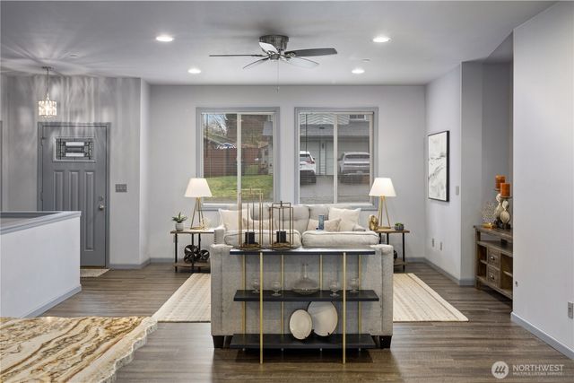 26568 221st Place SE, Maple Valley, WA 98038