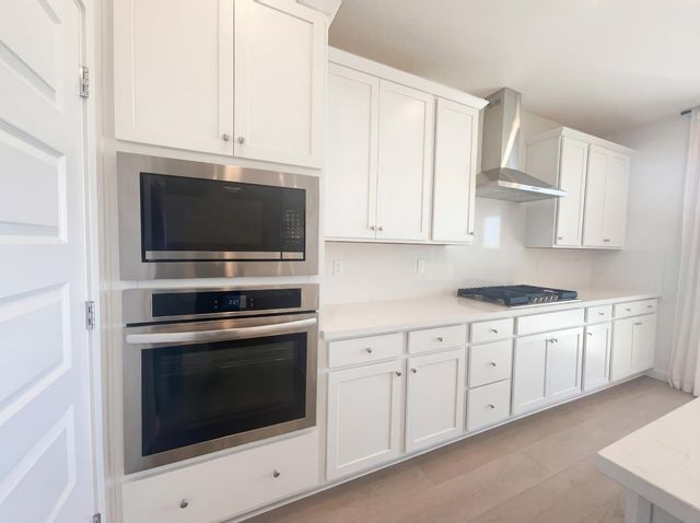 10872 Coral Reef Ln, Stockton, CA 95219