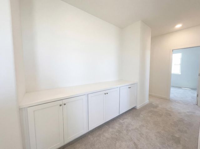 10872 Coral Reef Ln, Stockton, CA 95219