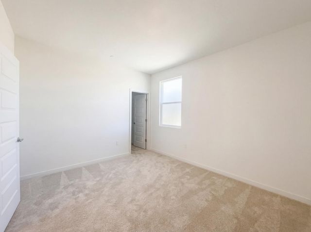 10872 Coral Reef Ln, Stockton, CA 95219