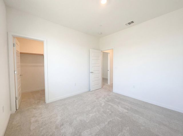 10872 Coral Reef Ln, Stockton, CA 95219