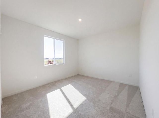 10872 Coral Reef Ln, Stockton, CA 95219