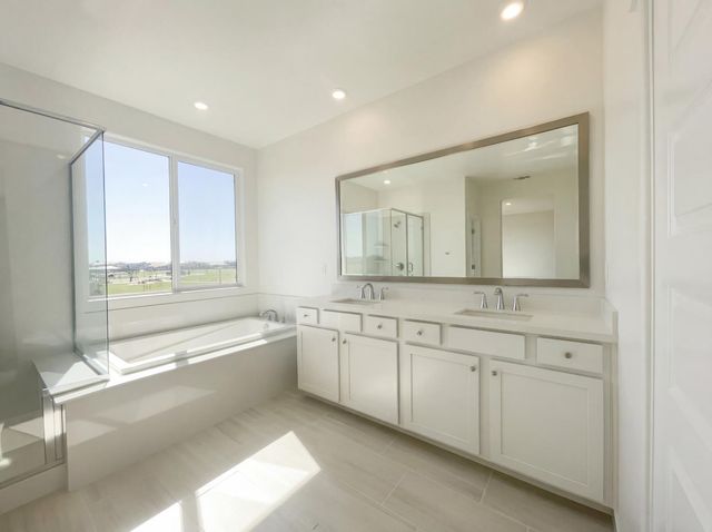 10872 Coral Reef Ln, Stockton, CA 95219