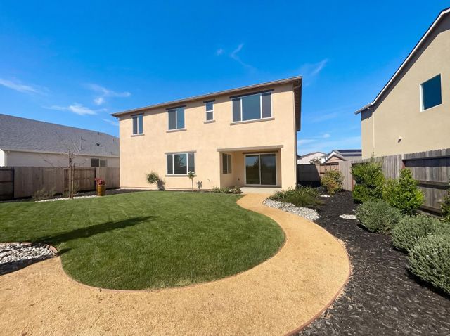 10872 Coral Reef Ln, Stockton, CA 95219