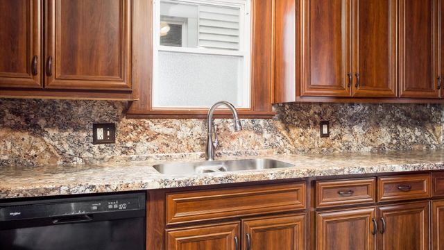 312 E 6th Avenue, Lancaster, OH 43130