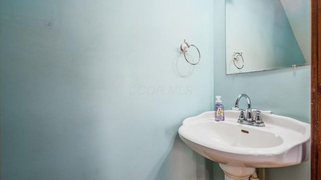312 E 6th Avenue, Lancaster, OH 43130