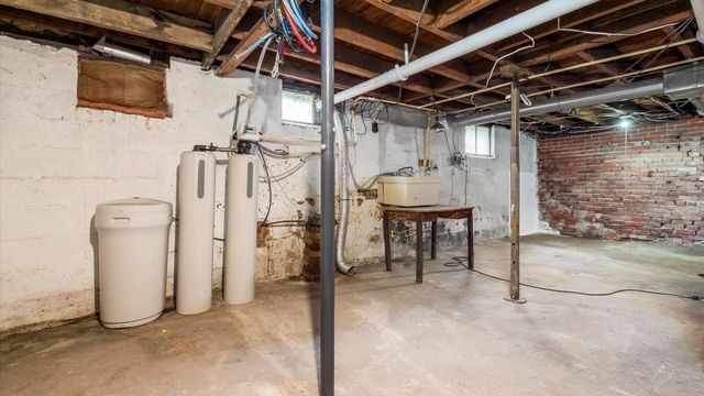 312 E 6th Avenue, Lancaster, OH 43130