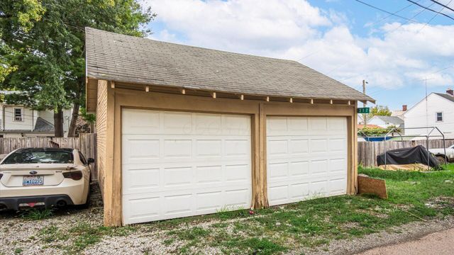 312 E 6th Avenue, Lancaster, OH 43130