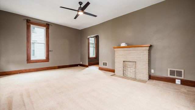 312 E 6th Avenue, Lancaster, OH 43130