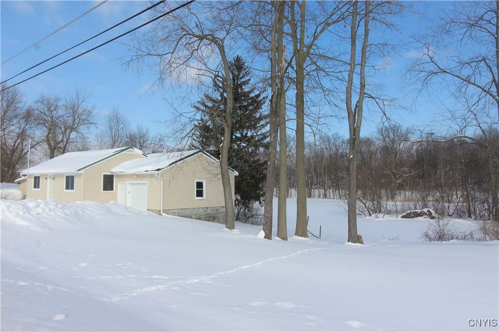 6932 Guyder Road, Lysander, NY 13112