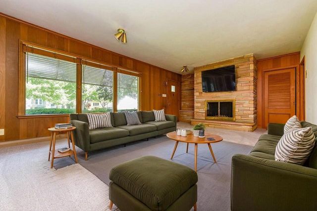 4437 N Cramer STREET #4439, Shorewood, WI 53211